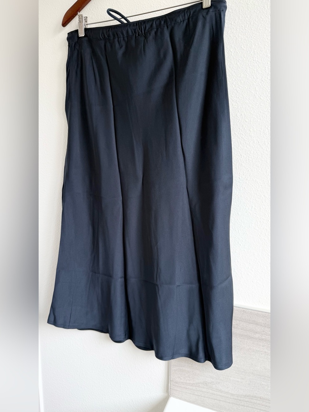 MADEWELL Drawstring Satin Midi Slip Skirt in Navy Size 12 🔥NWT🔥 - Picture 3 of 9